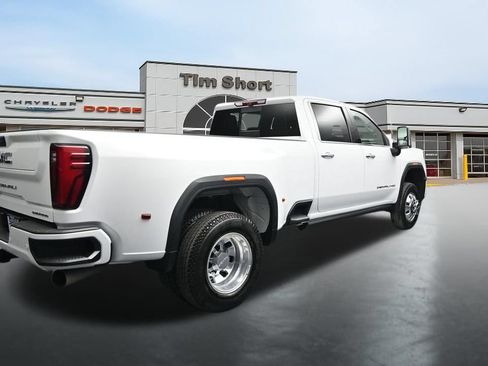 Used 2024 GMC Sierra 3500 Denali Ultimate AWD/4WD image 5