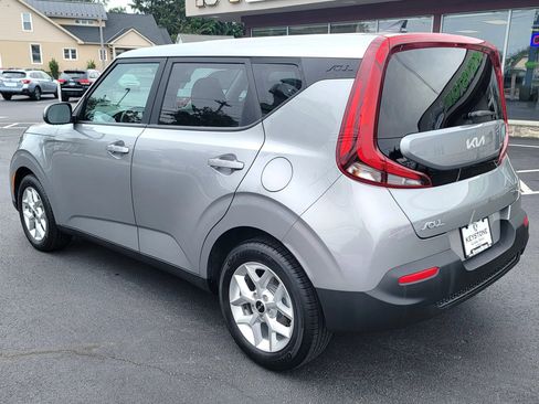 Used 2022 Kia Soul LX w/ Technology Package FWD image 7