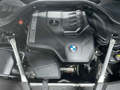 Used 2021 BMW 530i xDrive w/ Convenience Package AWD/4WD image 9