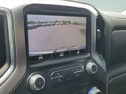 Used 2021 GMC Sierra 1500 SLT w/ SLT Premium Package RWD image 17