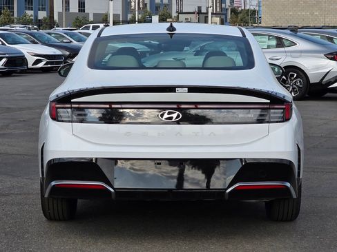 New 2025 Hyundai Sonata SEL image 8