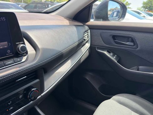 Used 2023 Nissan Rogue S AWD/4WD image 15