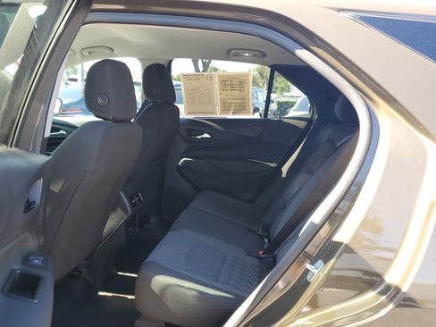 Used 2023 Chevrolet Equinox LT image 11