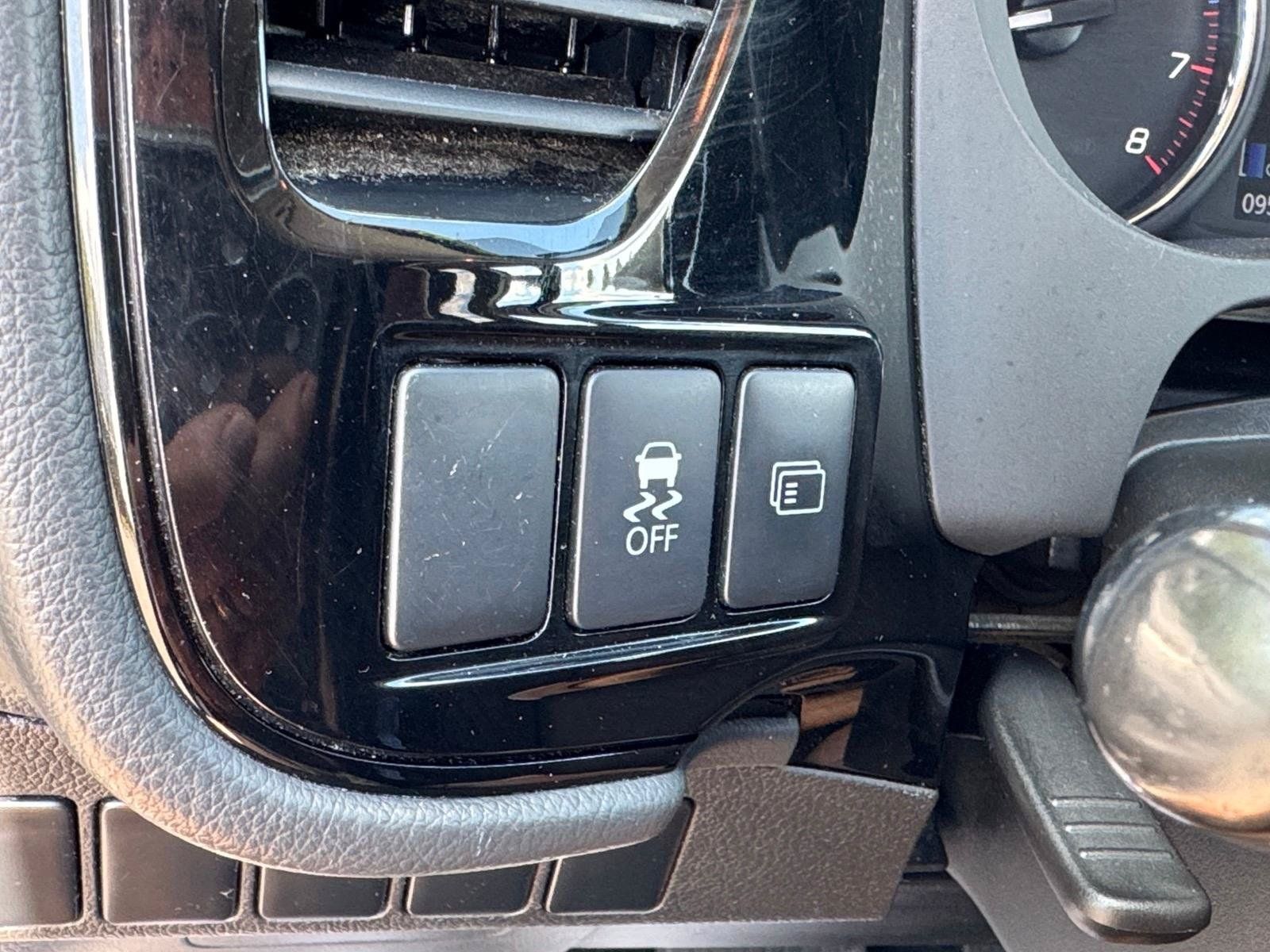 Used 2016 Mitsubishi Outlander ES AWD/4WD image 12