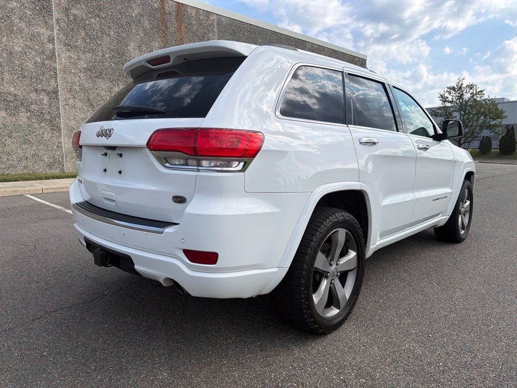 Used 2015 Jeep Grand Cherokee Overland AWD/4WD image 7