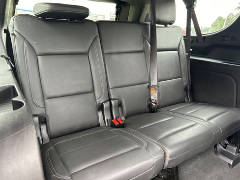Used 2021 Chevrolet Suburban Z71 w/ Z71 Off-Road Package AWD/4WD image 21