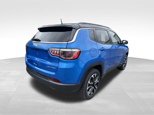 Used 2023 Jeep Compass Limited AWD/4WD image 3