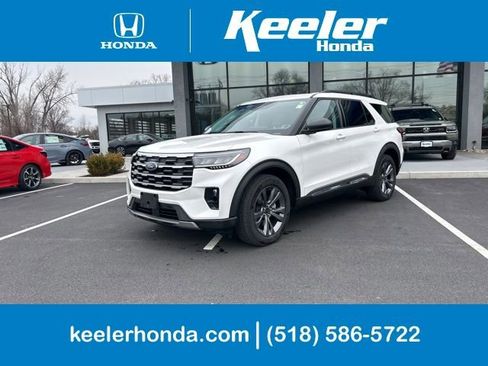Used 2025 Ford Explorer Active w/ Active Comfort Package image 1