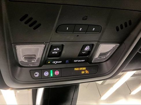 Used 2024 Chevrolet Blazer RS FWD image 39