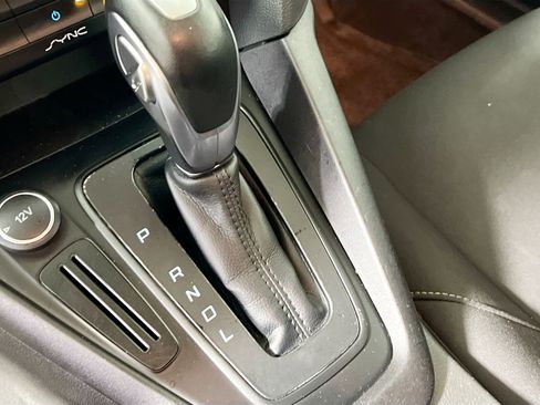 Used 2015 Ford Focus SE image 23