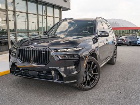 Used 2024 BMW X7 M60i w/ Executive Package AWD/4WD image 2