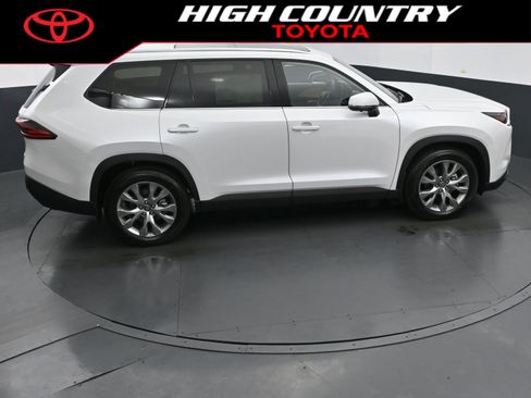 New 2026 Toyota Grand Highlander Limited image 33