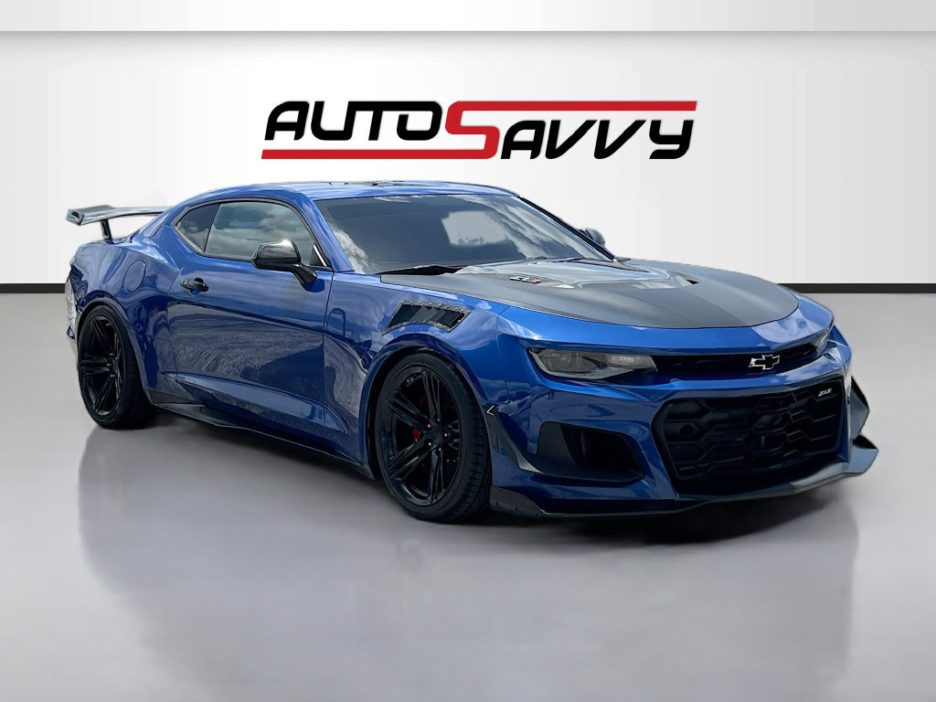 Used 2019 Chevrolet Camaro ZL1 RWD image 1