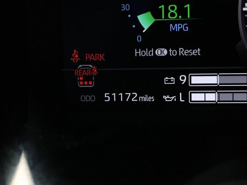 Used 2023 Toyota Sequoia Platinum AWD/4WD image 5