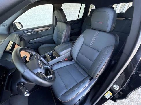 Certified 2025 GMC Acadia AT4 AWD/4WD image 19
