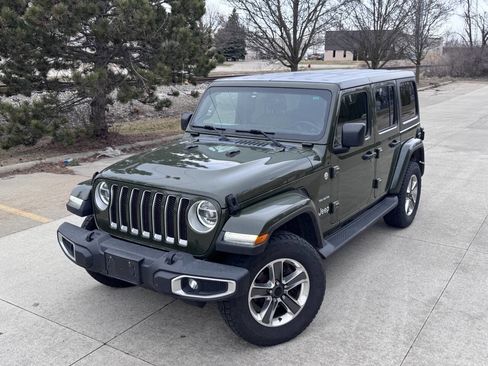 Used 2021 Jeep Wrangler Unlimited Sahara w/ Uconnect 4C Nav & Sound Group image 1