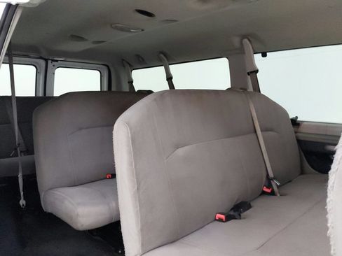 Used 2010 Ford E-350 and Econoline 350 XL RWD image 22