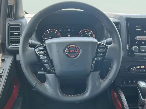 Used 2023 Nissan Frontier PRO-4X w/ Pro-4X Premium Package AWD/4WD image 10