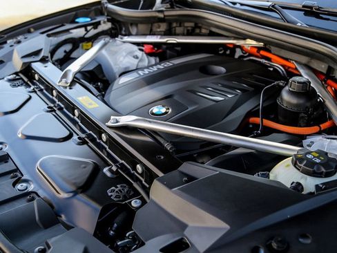 New 2026 BMW X5 xDrive50e w/ M Sport Package image 23