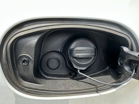 Certified 2019 Porsche Cayenne Turbo AWD/4WD image 44