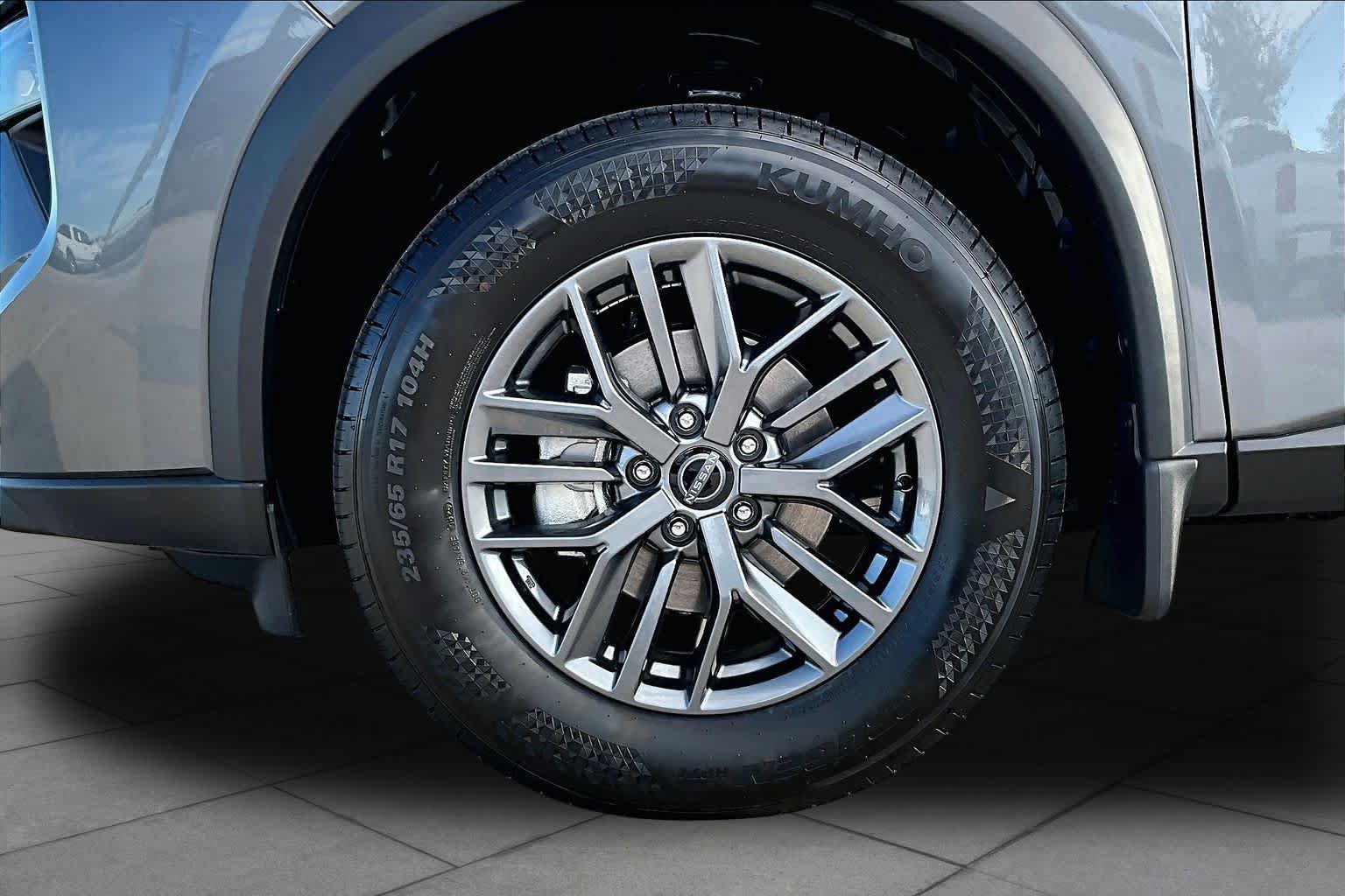 New 2027 Nissan Rogue S FWD image 11