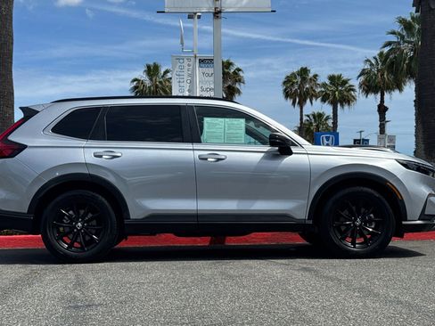 Used 2025 Honda CR-V Sport image 8