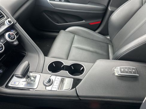 Used 2020 Genesis G70 2.0T image 24