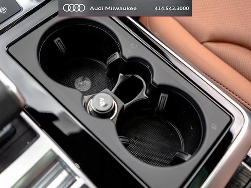 Used 2023 Audi Q7 2.0T Premium Plus w/ Premium Plus Package AWD/4WD image 22