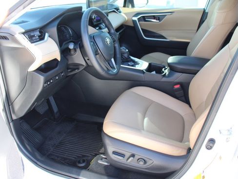 Certified 2023 Toyota RAV4 XLE Premium image 11