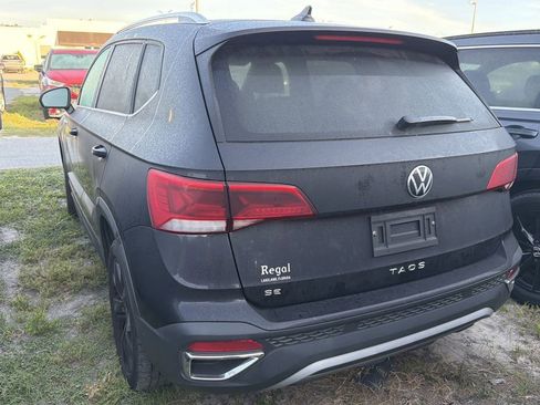 Used 2022 Volkswagen Taos SE FWD image 8