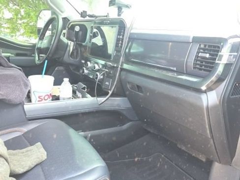 Used 2025 Ford F250 Lariat w/ FX4 Off-Road Package AWD/4WD image 4