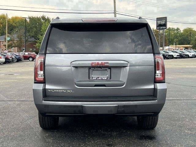 Used 2020 GMC Yukon XL SLE w/ SLE Value Package AWD/4WD image 4