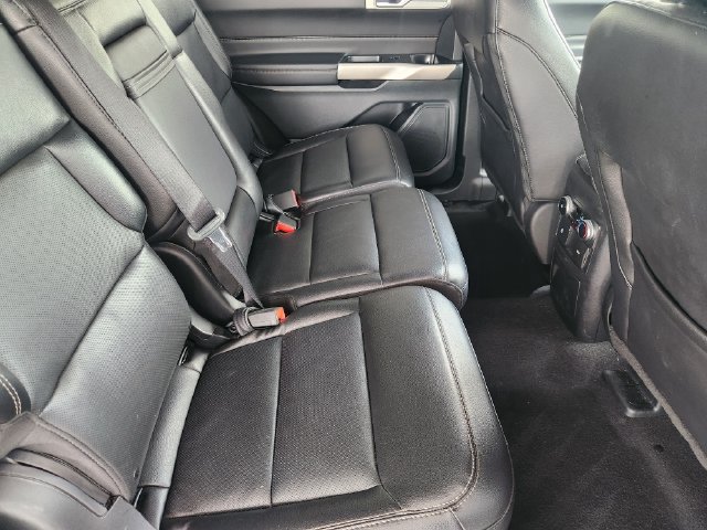 Used 2024 Ford Explorer Limited RWD image 30