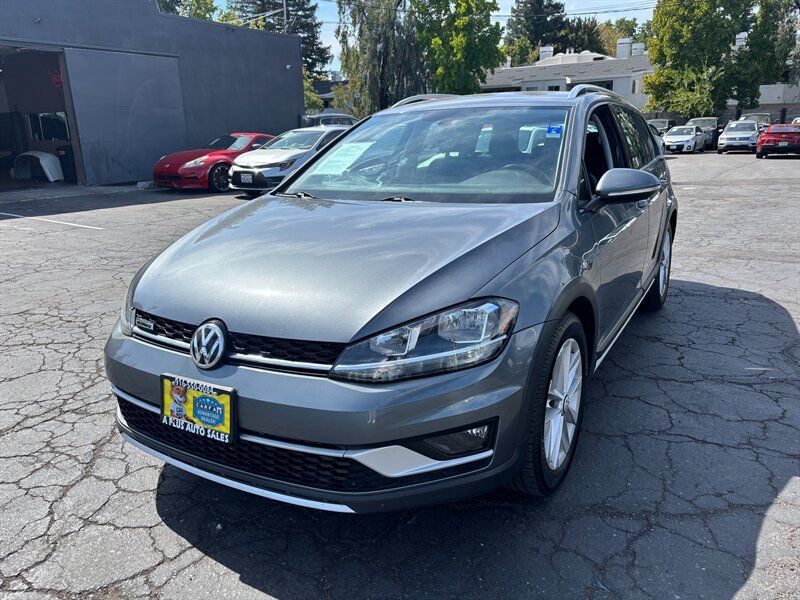 Used 2019 Volkswagen Golf Alltrack S AWD/4WD image 11
