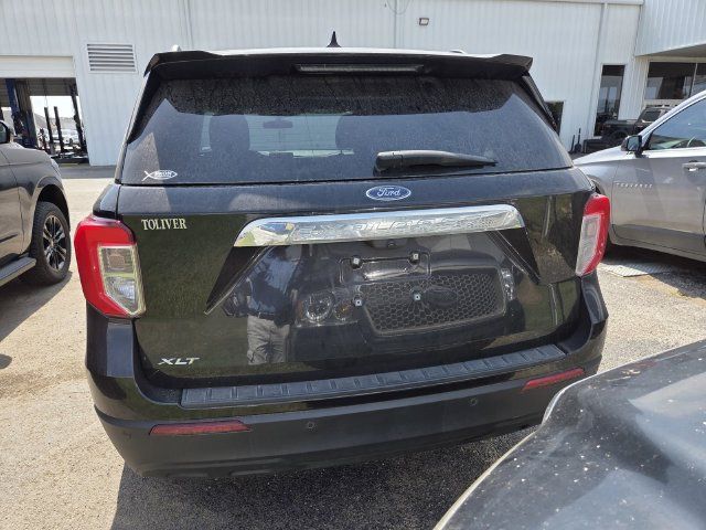 Used 2024 Ford Explorer XLT RWD image 10