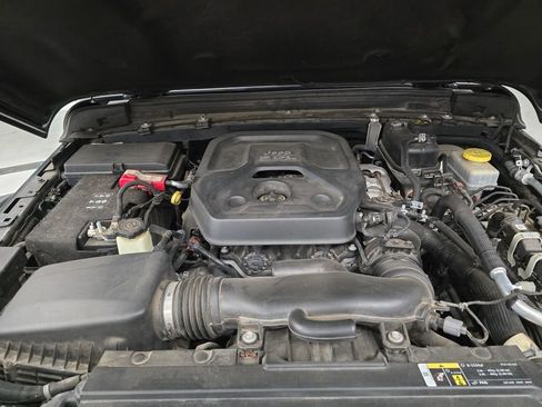 Used 2019 Jeep Wrangler Rubicon image 13