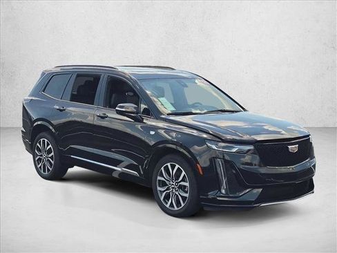Used 2021 Cadillac XT6 Sport AWD/4WD image 3