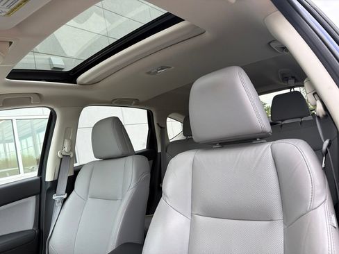 Used 2016 Honda CR-V Touring image 6