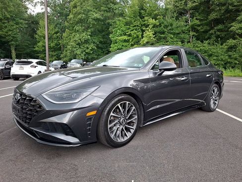 Used 2021 Hyundai Sonata Limited w/ Preferred Accessory Package FWD image 6