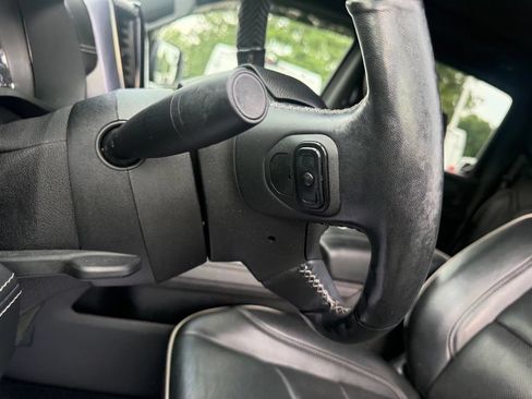 Used 2019 RAM 1500 Limited AWD/4WD image 18