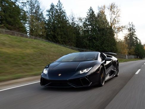Used 2016 Lamborghini Huracan LP 610-4 image 4