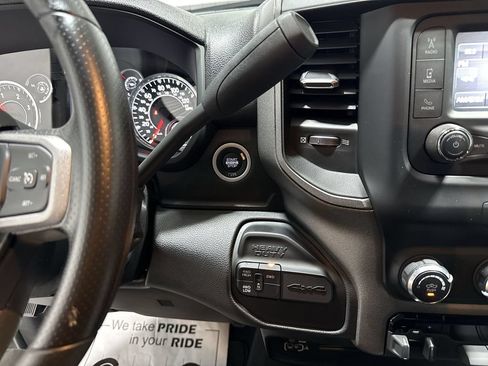 Used 2024 RAM 3500 Tradesman w/ Chrome Appearance Group AWD/4WD image 16