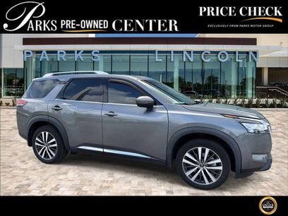 Used 2022 Nissan Pathfinder Platinum w/ Cargo Package