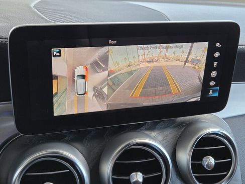 Certified 2022 Mercedes-Benz GLC 43 AMG 4MATIC image 30