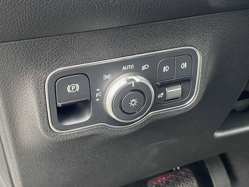 Certified 2025 Mercedes-Benz GLB 250 GLB 250 image 18