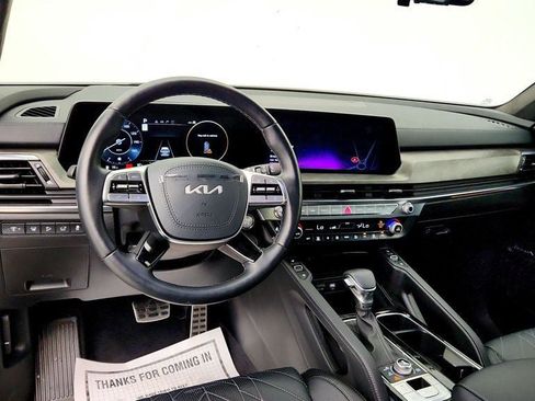 Used 2025 Kia Telluride SX Prestige X-Pro AWD/4WD image 12
