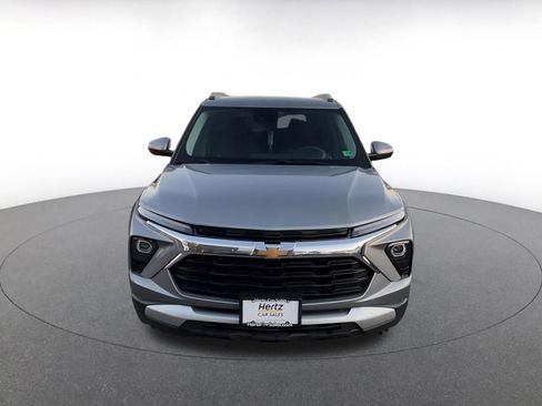 Used 2025 Chevrolet TrailBlazer LT image 4