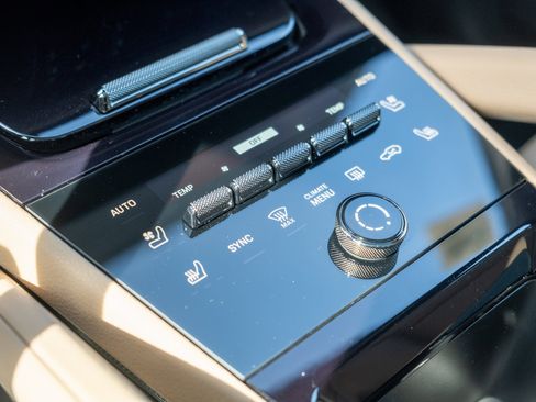 New 2026 Porsche Cayenne AWD/4WD image 23