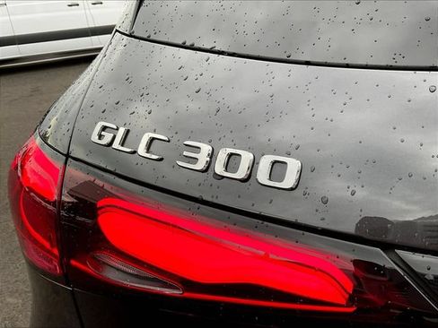 Used 2026 Mercedes-Benz GLC 300 4MATIC image 26