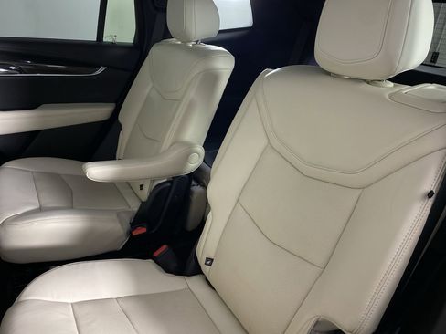 Certified 2020 Cadillac XT6 Sport image 14